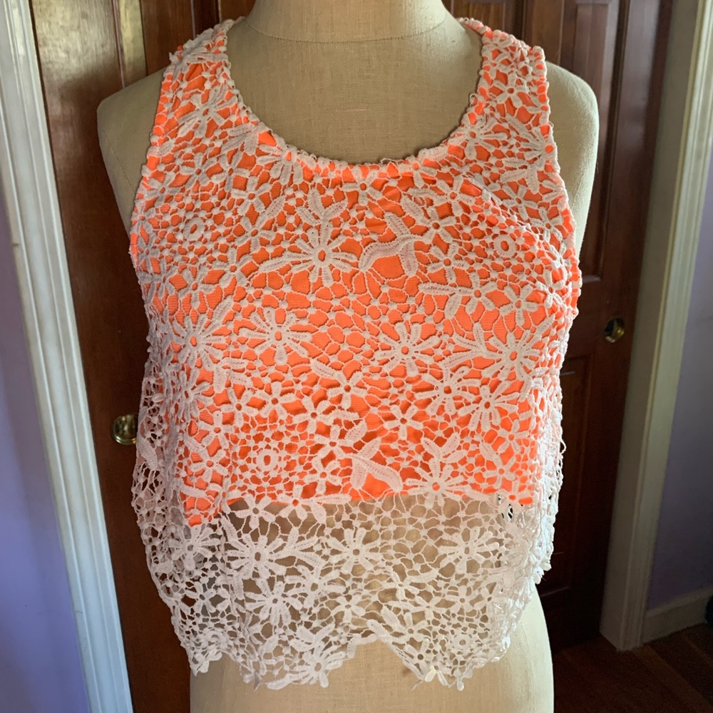 Small NWT neon orange and white lace En Creme crop top